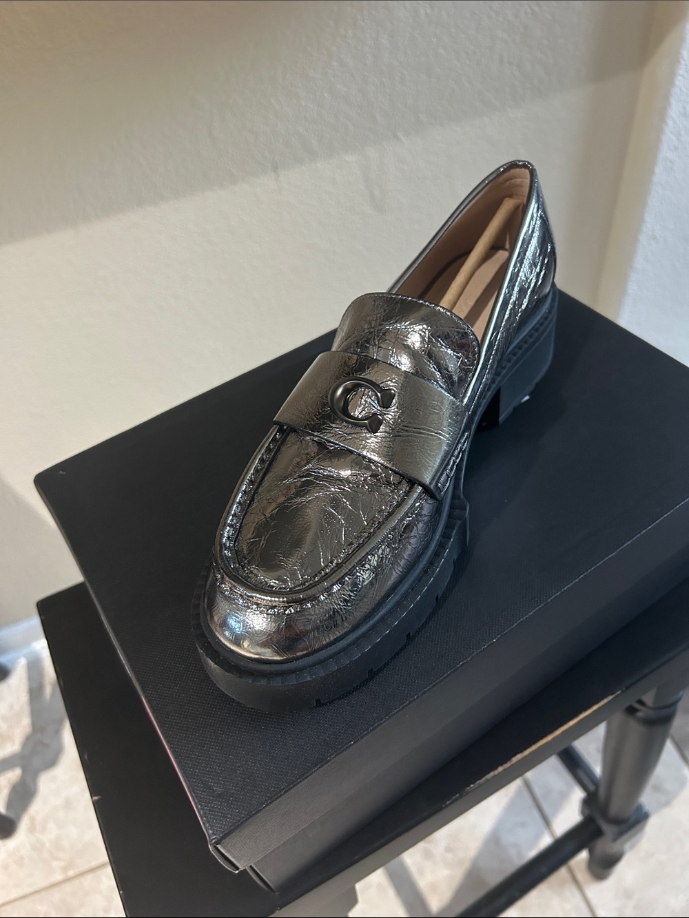 NWT Coach women’s Metallic Leather Loafer with Logo Accent 7.5
